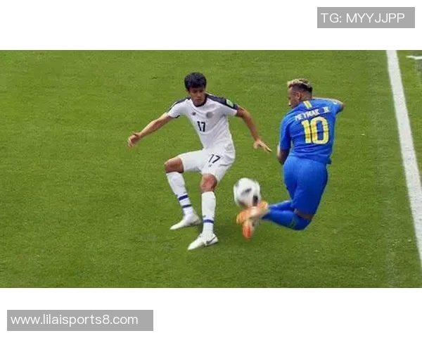 掌握足球彩虹过人技巧提升你的球场魅力与技术水平 掌握足球彩虹过人技巧提升你的球场魅力与技术水平