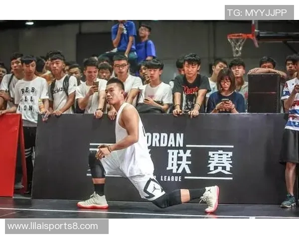 头盔哥与吴悠的巅峰对决谁能笑到最后揭开胜负之谜